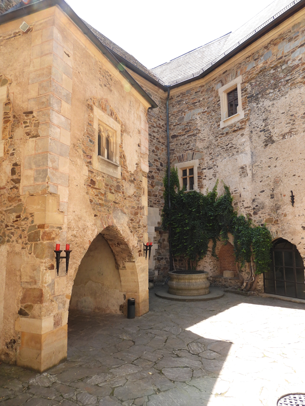 Lockenhaus hoch (15)