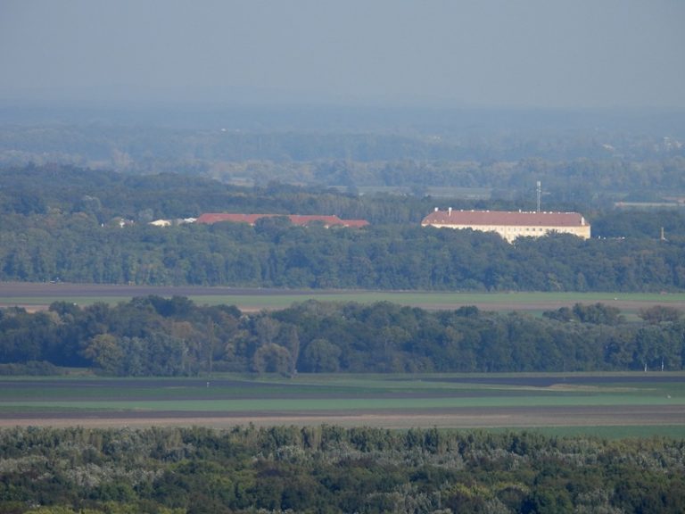Hainburg burgberg quer (21)